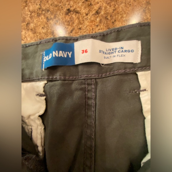 Men’s old navy cargo shorts. NWT. 36 - Picture 7 of 7